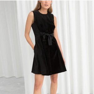 & Other Stories Size 8 black velvet button-front mini dress with bow